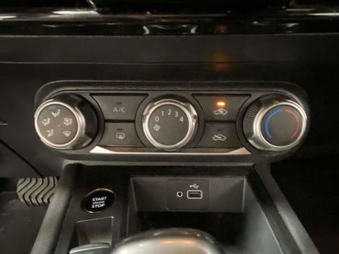 Used 2025 Nissan Kicks S image 19