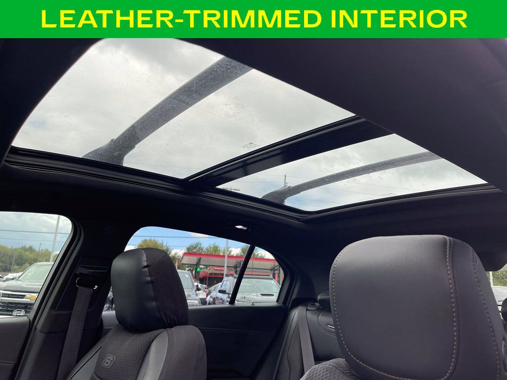 Used 2023 Cadillac XT4 Sport AWD/4WD image 16