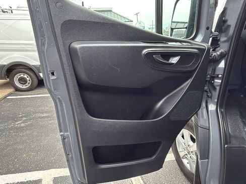 Used 2020 Mercedes-Benz Sprinter 1500 image 9