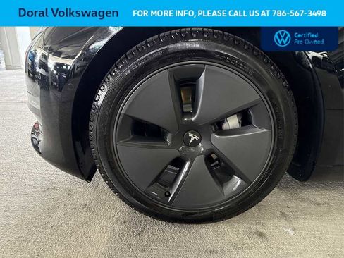 Used 2021 Tesla Model 3 Standard Range Plus image 10
