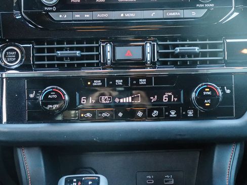 Used 2024 Nissan Pathfinder Rock Creek image 13