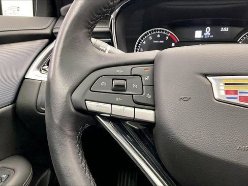 Used 2025 Cadillac XT6 Premium Luxury image 20