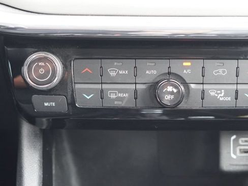 Used 2022 Jeep Compass Limited w/ Mopar Graphics Package AWD/4WD image 29