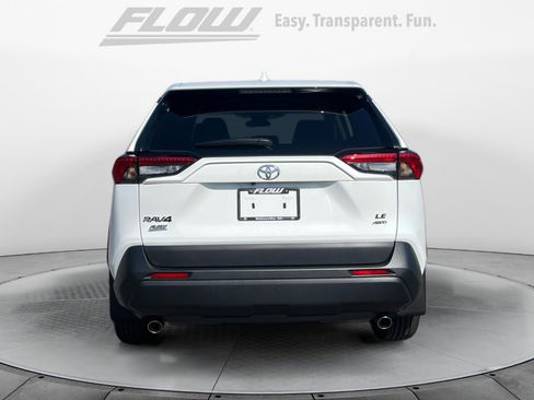 Used 2025 Toyota RAV4 LE AWD/4WD image 8