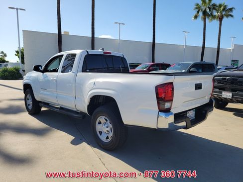 Certified 2021 Toyota Tacoma SR5 image 6