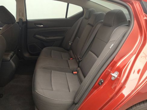 Used 2022 Nissan Altima 2.5 SV image 18