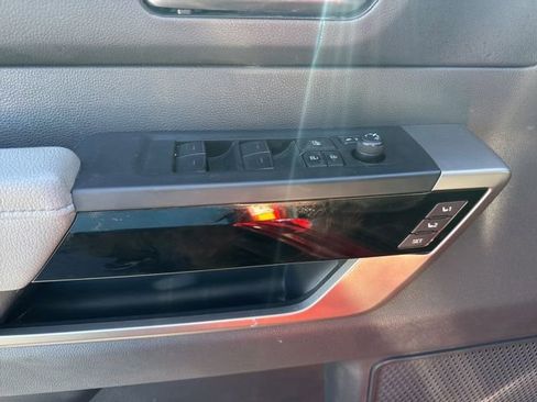 Used 2024 Toyota Tundra Limited image 11