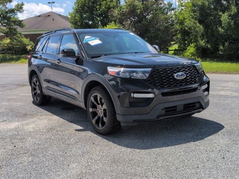 Certified 2023 Ford Explorer ST w/ Equipment Group 401A AWD/4WD image 2