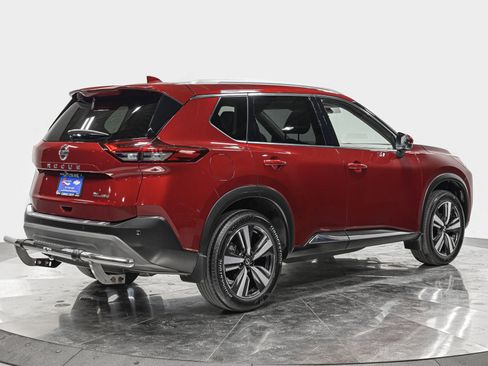 Used 2021 Nissan Rogue SL w/ Premium Package image 7