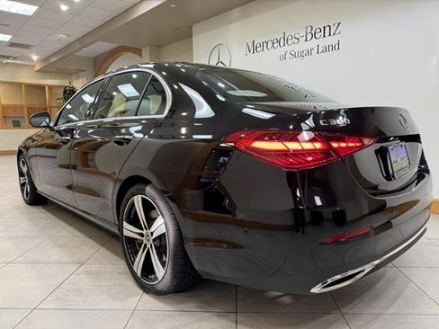 Used 2025 Mercedes-Benz C 300 4MATIC Sedan image 3