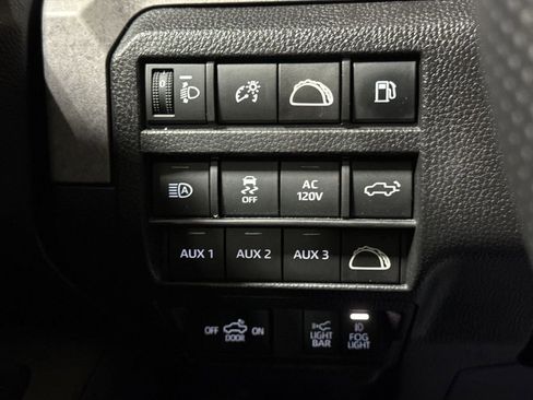 Used 2024 Toyota Tacoma 4x4 Double Cab Hybrid image 17