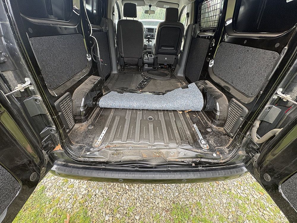 Used 2020 Nissan NV200 SV w/ Sliding Glass Door Package FWD image 5