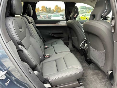 Used 2025 Volvo EX90 Ultra image 12