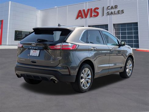Used 2024 Ford Edge Titanium image 6
