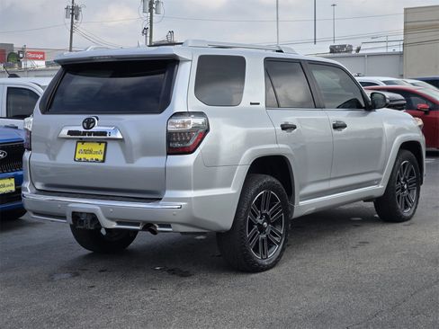 Used 2014 Toyota 4Runner Limited image 5