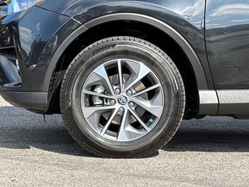 Certified 2018 Toyota RAV4 XLE AWD/4WD image 26