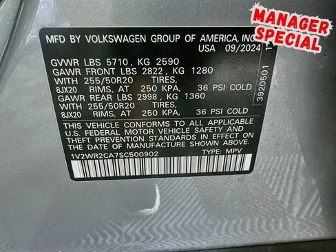 Used 2025 Volkswagen Atlas SE FWD image 30