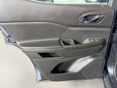 Used 2019 GMC Acadia SLT image 26