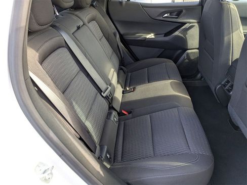 Used 2025 Chevrolet Equinox LT image 35