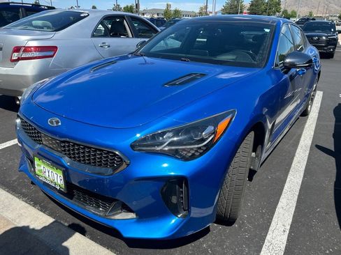 Used 2019 Kia Stinger GT2 AWD/4WD image 2