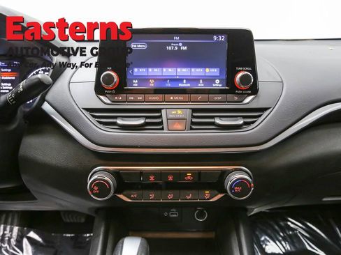 Used 2023 Nissan Altima 2.5 S image 12