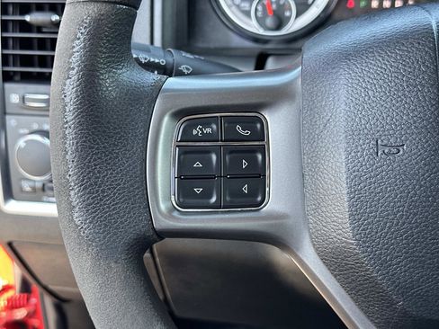 Used 2022 RAM 1500 Classic SLT image 30