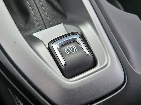 Certified 2025 Chevrolet Trax LS w/ Driver Confidence Package FWD image 24