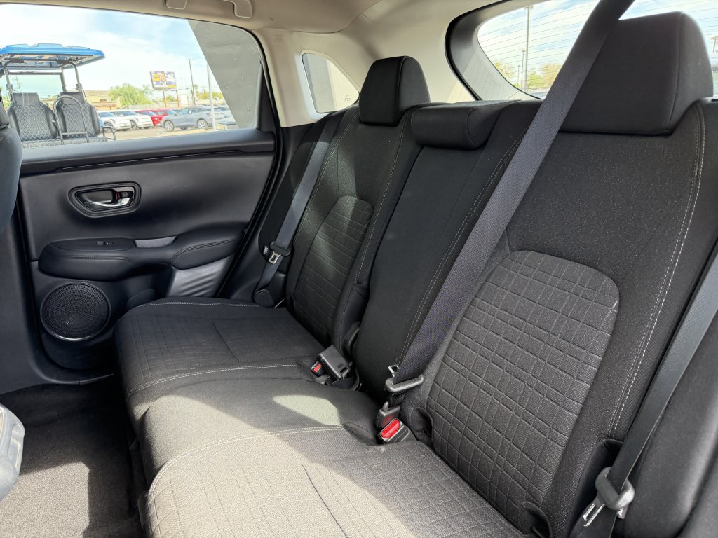Used 2024 Honda HR-V LX image 32