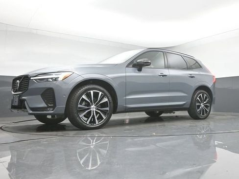 Used 2023 Volvo XC60 B5 Ultimate w/ Climate Package image 41