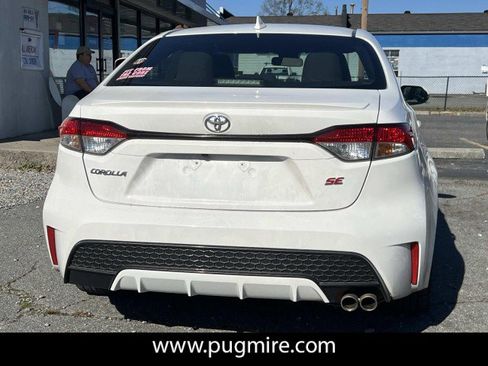 Used 2022 Toyota Corolla SE image 6