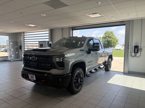 New 2026 Chevrolet Silverado 3500 LTZ w/ LTZ Plus Package AWD/4WD image 6