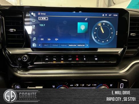 Used 2023 Chevrolet Silverado 1500 High Country image 18