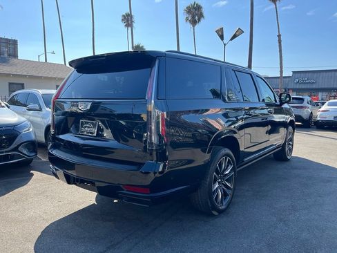 Used 2021 Cadillac Escalade ESV Sport Platinum AWD/4WD image 5
