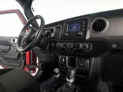 Used 2021 Jeep Wrangler Sport AWD/4WD image 23