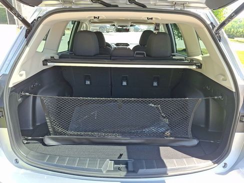 Used 2023 Subaru Forester Premium AWD/4WD image 31