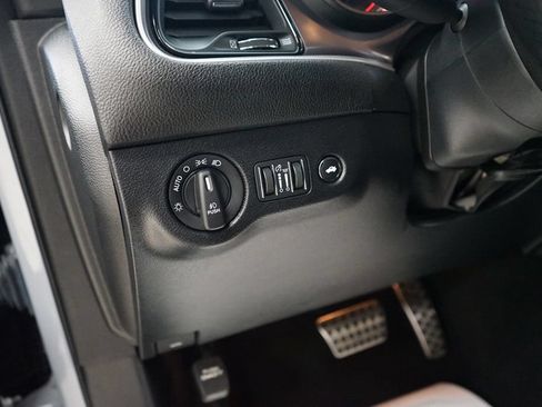Used 2022 Dodge Challenger R/T Scat Pack RWD image 35