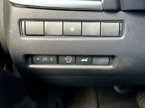 New 2026 Nissan Rogue SV AWD/4WD image 28