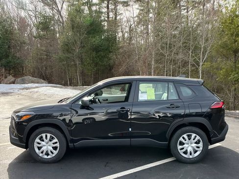 New 2026 Toyota Corolla Cross L image 2