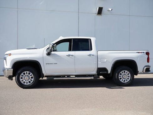 Used 2022 Chevrolet Silverado 2500 LTZ w/ Safety Package AWD/4WD image 6