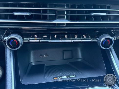 Used 2024 Chevrolet Traverse RS image 25