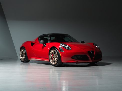Used 2018 Alfa Romeo 4C Spider image 10