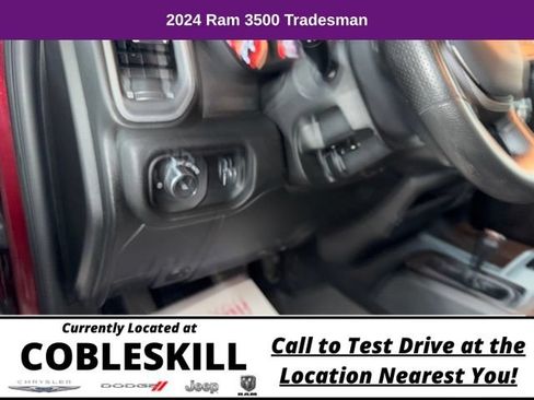 Used 2024 RAM 3500 Tradesman w/ Chrome Appearance Group AWD/4WD image 17