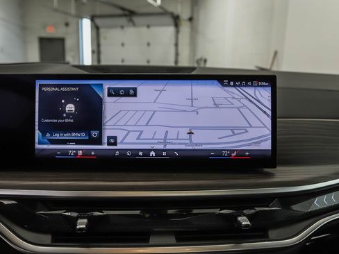 Used 2026 BMW X5 xDrive50e w/ M Sport Package image 15