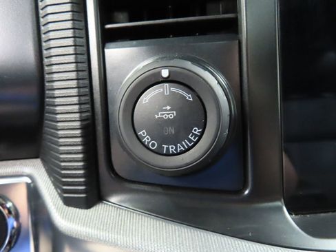 Used 2025 Ford F150 Lariat w/ Equipment Group 502A High AWD/4WD image 68