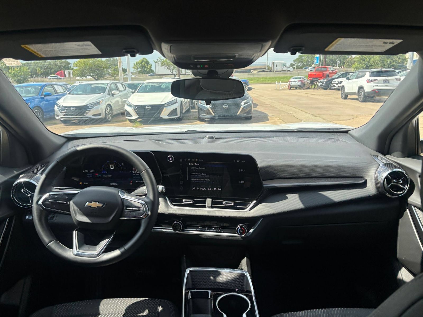 Used 2025 Chevrolet Equinox LT FWD image 33