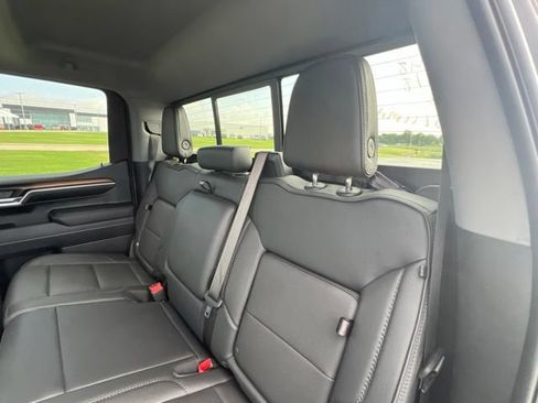 Used 2025 GMC Sierra 1500 Denali w/ Denali Reserve Package AWD/4WD image 10