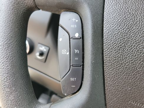 Used 2019 Chevrolet Express 3500 LT w/ LT Preferred Equipment Group image 11