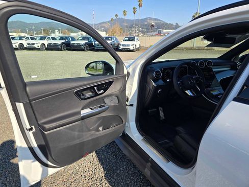 New 2026 Mercedes-Benz GLC 300 4MATIC image 21