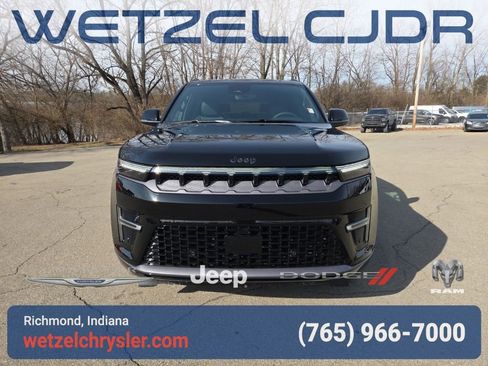 New 2026 Jeep Grand Wagoneer Limited AWD/4WD image 2
