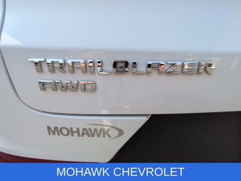 Used 2021 Chevrolet TrailBlazer ACTIV w/ Technology Package AWD/4WD image 33